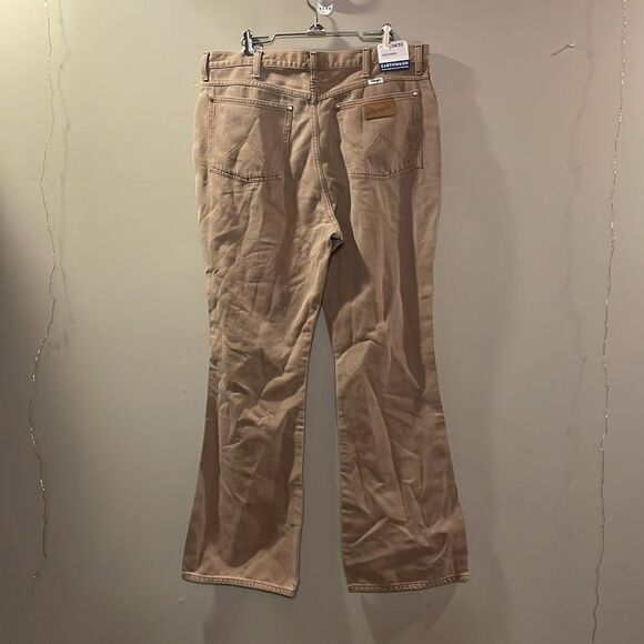 NWT Wrangler Earthwash Jeans - Picture 6 of 16